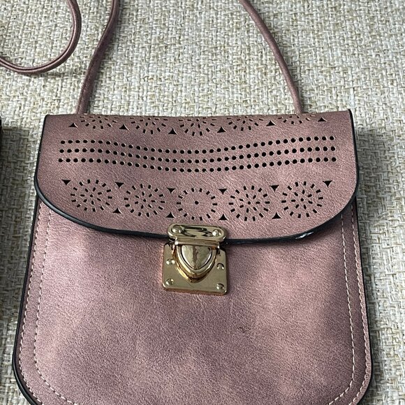 2 crossbody bags Lot of 2 purple faux leather bag - Picture 6 of 7